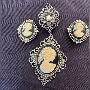 Elegant Silver Cameo Jewelry Set antique